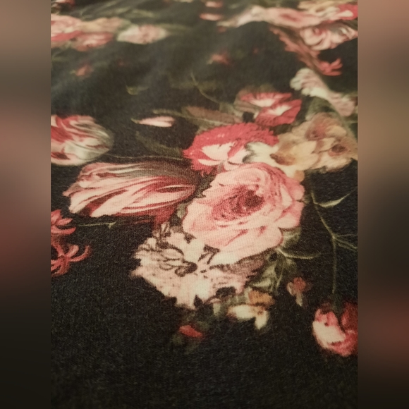 H&M floral dress with mesh polka dots - Picture 3 of 16